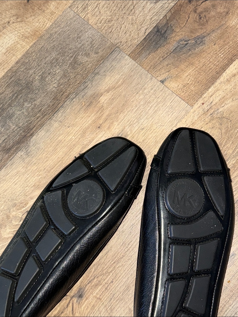 Michael Kors Black Leather MK Emblem Ballet Flats - Picture 7 of 7
